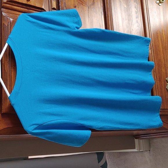 🌻NWT Women's Lucky Brand Turquoise T-shirt - Picture 2 of 5